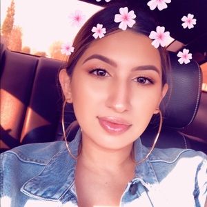 Meet your Posher, Natasha